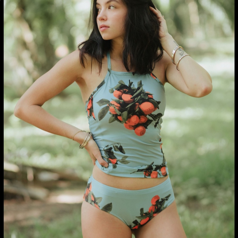 Albion fit tankini